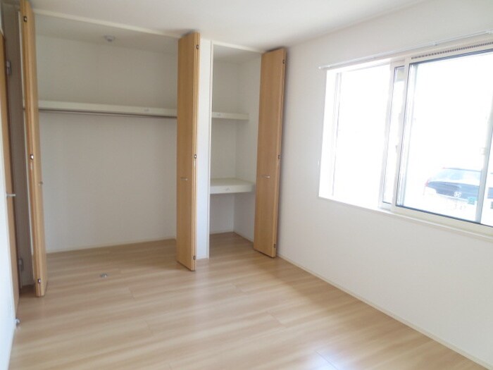 物件内観写真18　(収納)