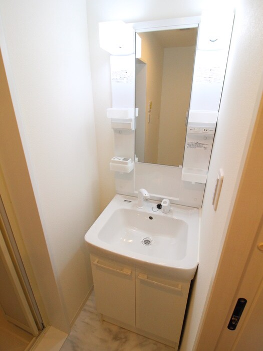 物件内観写真11　(洗面)