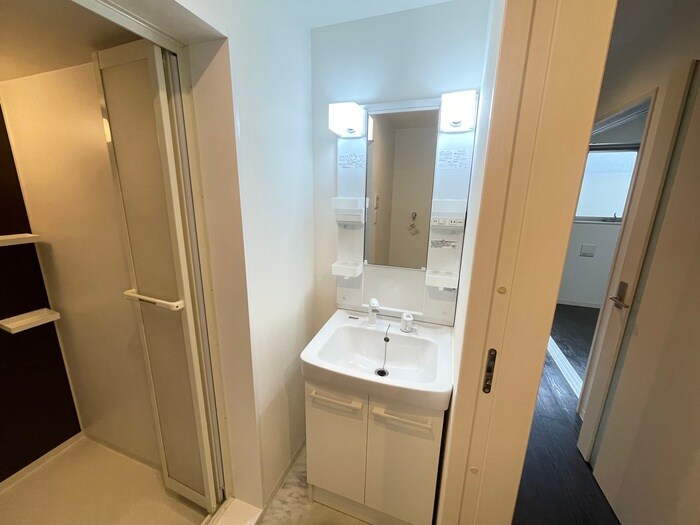 物件内観写真12　(洗面)