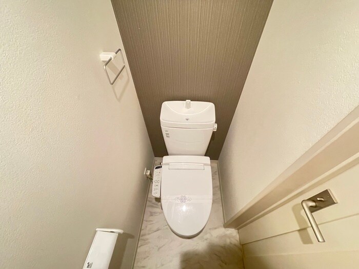 物件内観写真14　(トイレ)