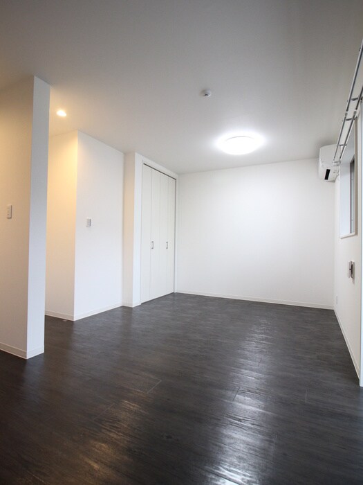 物件内観写真18　(居室)