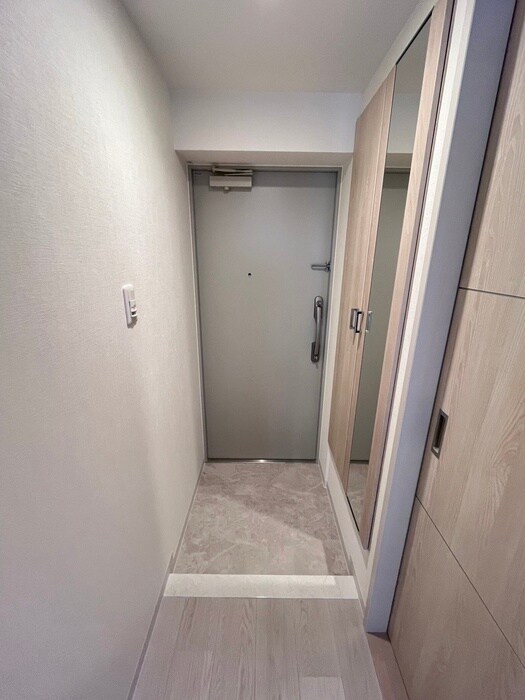 物件内観写真14　(玄関)