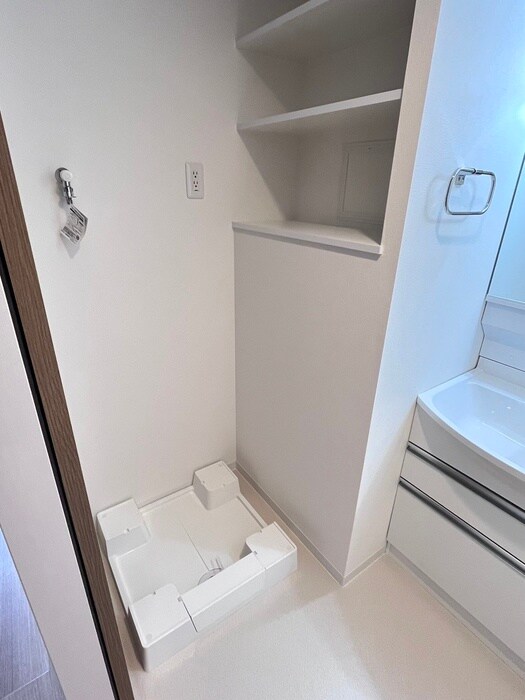 物件内観写真17　(洗濯機置場)