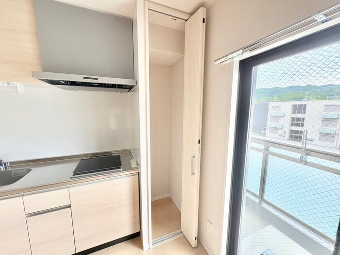 物件内観写真12　(収納)