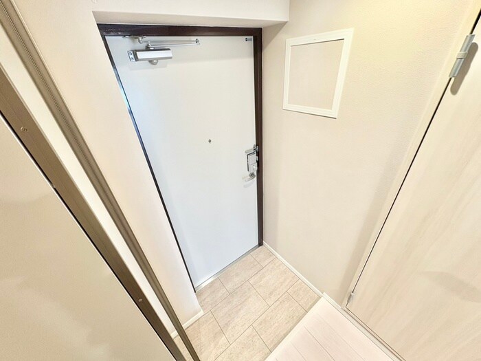 物件内観写真17　(玄関)