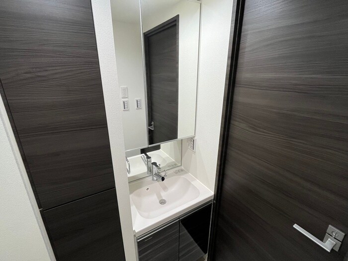 物件内観写真9　(洗面)