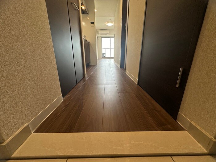 物件内観写真17　(廊下)