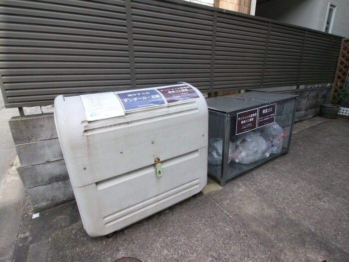 物件外観写真2　(建物設備)