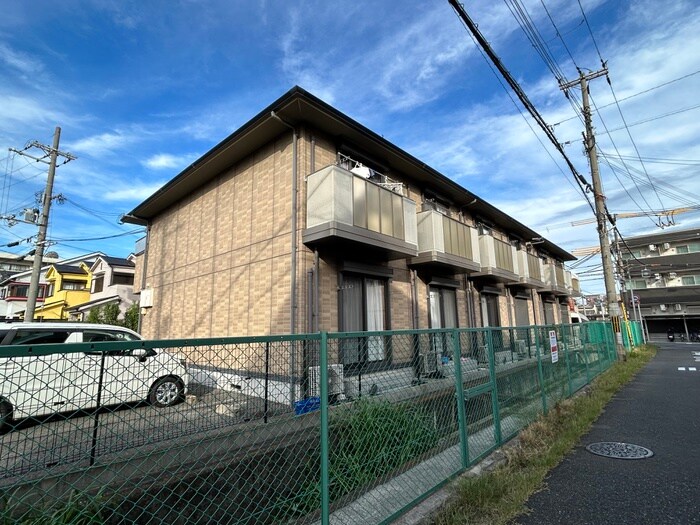 物件外観写真2　(外観写真)