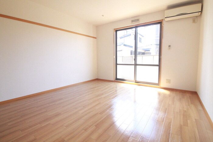 物件内観写真13　(居室)