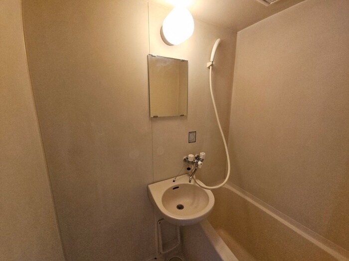 物件内観写真9　(洗面)