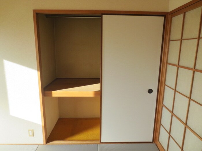 物件内観写真10　(収納)
