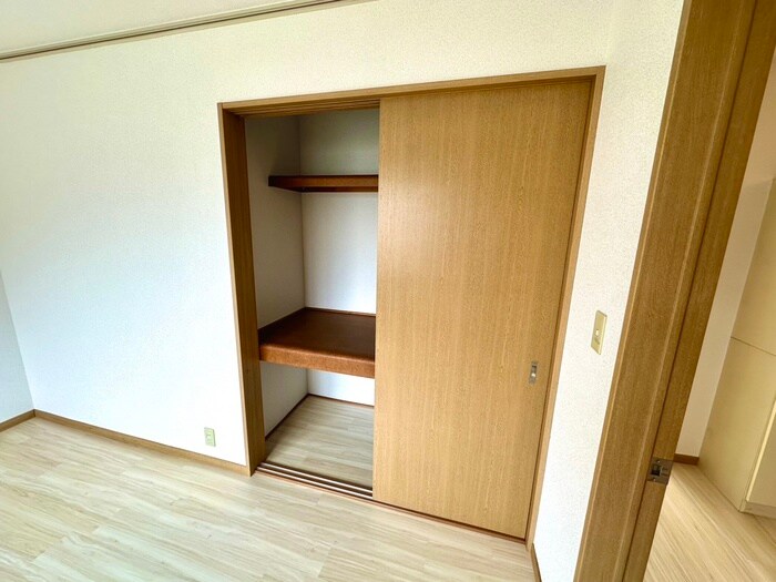 物件内観写真13　(収納)