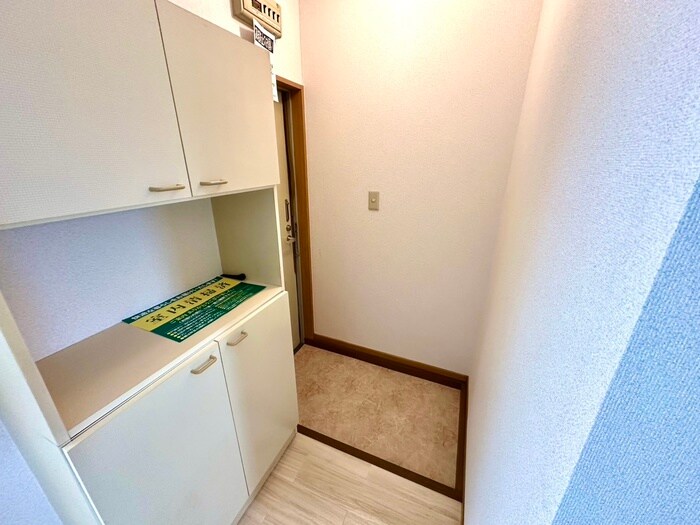 物件内観写真14　(玄関)