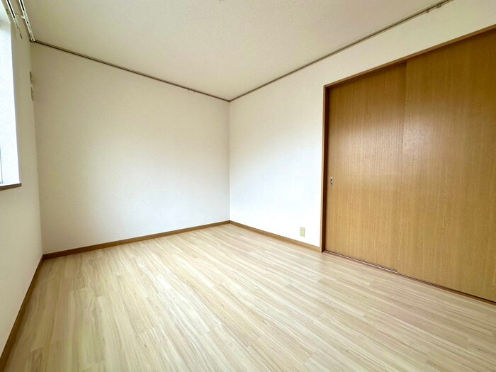 物件内観写真18　(居室)