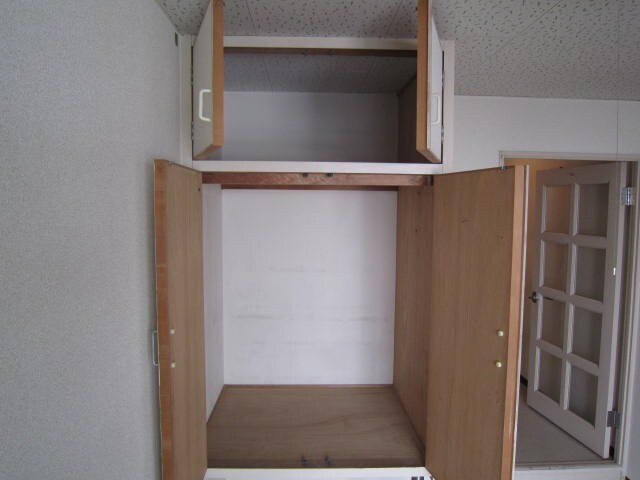 物件内観写真11　(収納)