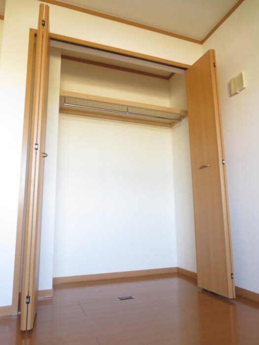 物件内観写真12　(収納)