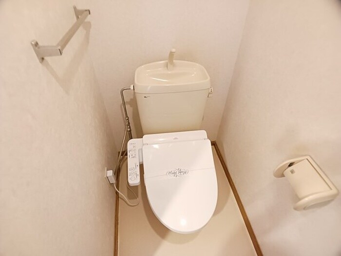 物件内観写真9　(トイレ)