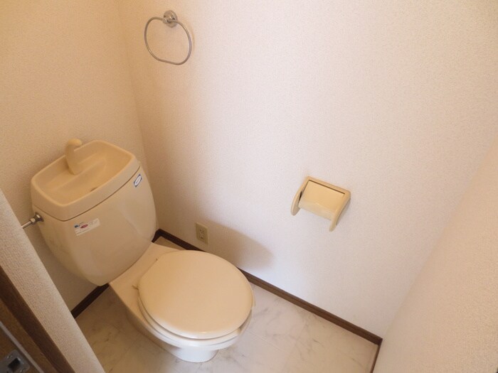物件内観写真16　(トイレ)