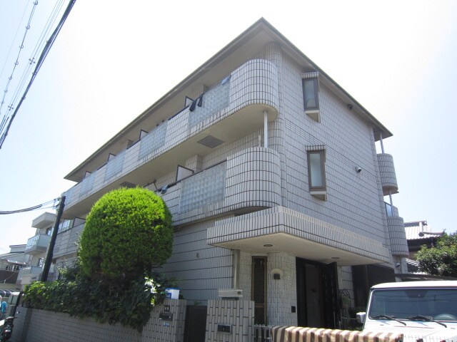 物件外観写真2　(駐車場)