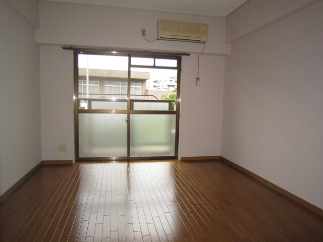 物件内観写真6　(居室)