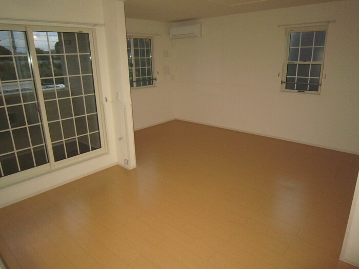 物件内観写真7　(内観写真)