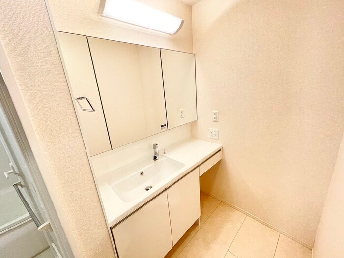 物件内観写真13　(洗面)