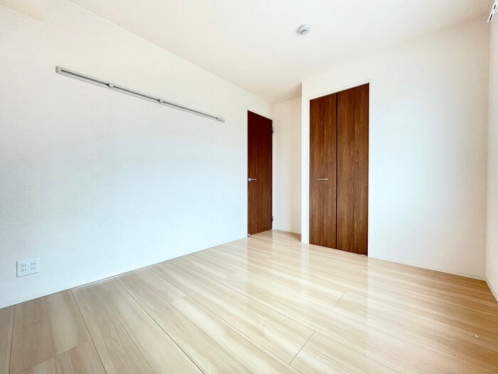 物件内観写真16　(居室)