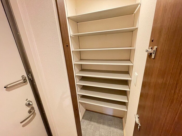 物件内観写真19　(靴箱)