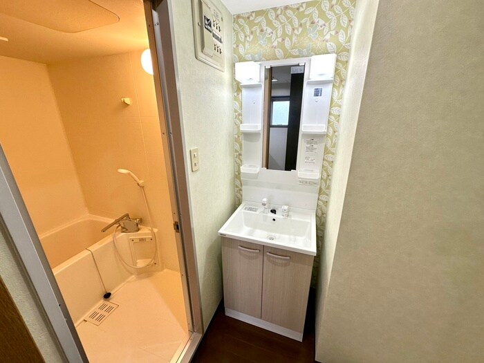 物件内観写真11　(洗面)