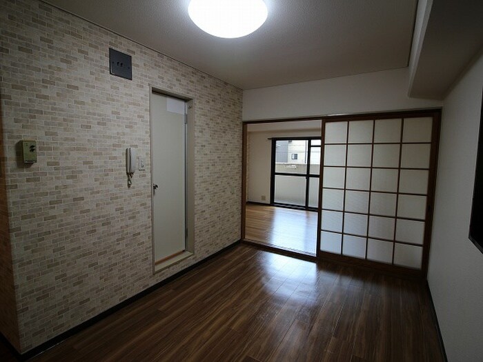 物件内観写真8　(居室)