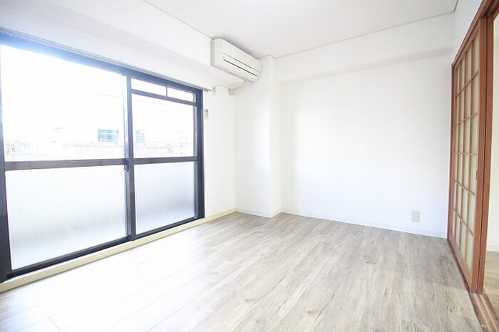 物件内観写真13　(居室)