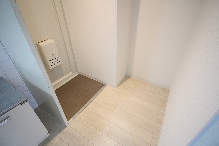 物件内観写真15　(玄関)