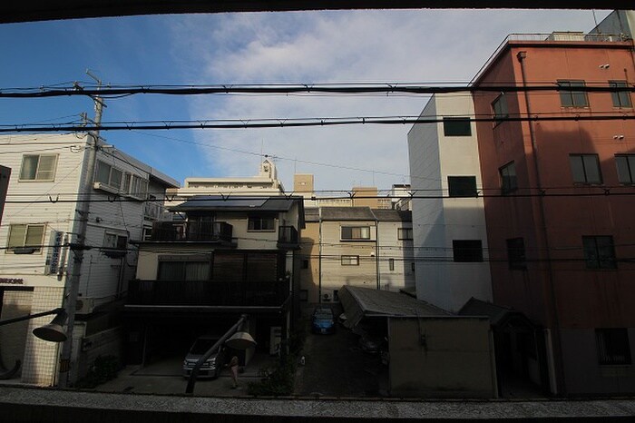 物件内観写真19　(室内からの展望)