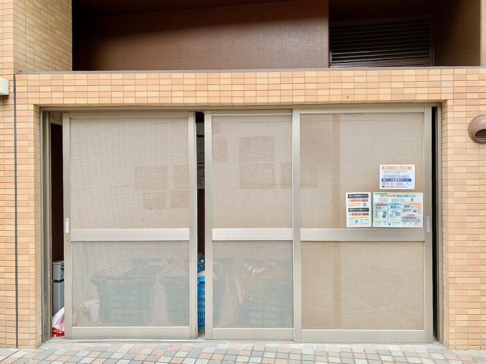 物件外観写真6　(建物設備)