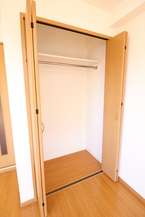 物件内観写真12　(収納)