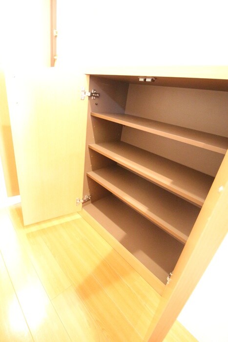 物件内観写真14　(靴箱)