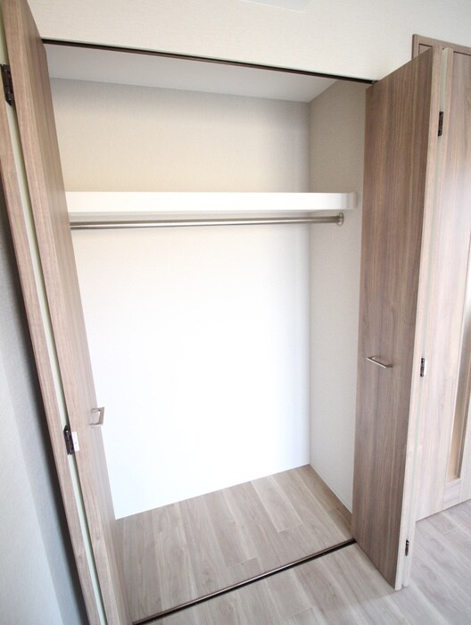 物件内観写真12　(収納)