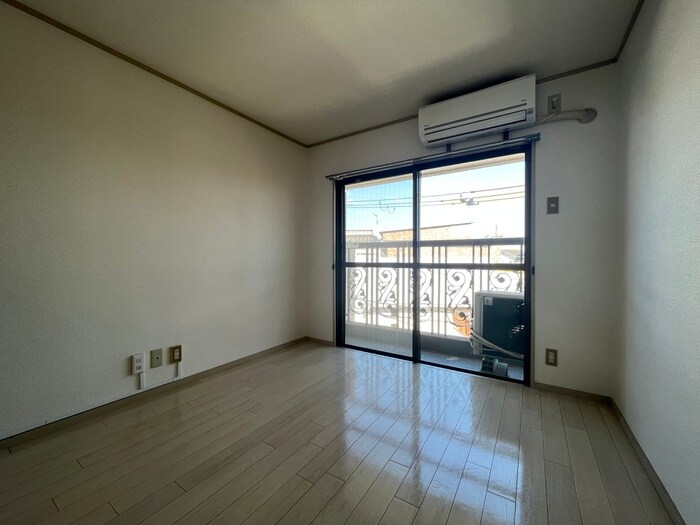 物件内観写真14　(居室)