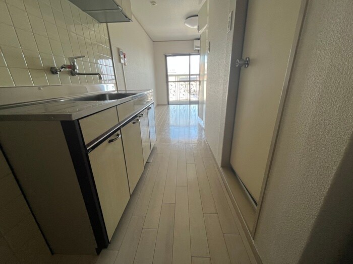 物件内観写真19　(廊下)