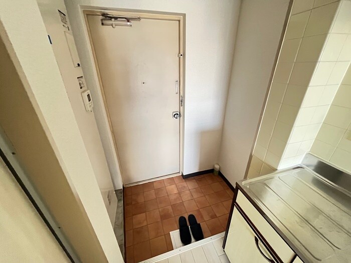 物件内観写真20　(玄関)