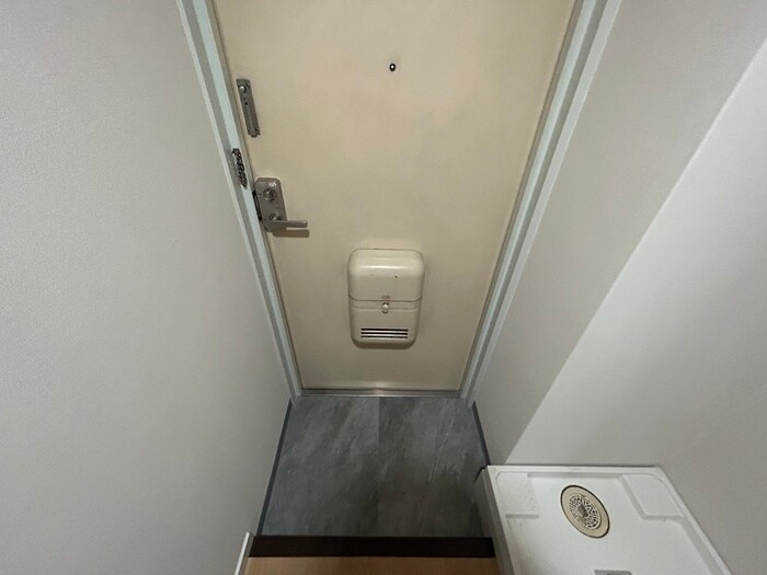 物件内観写真17　(玄関)