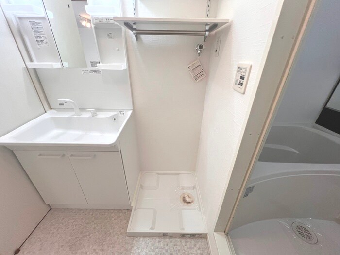 物件内観写真13　(洗濯機置場)