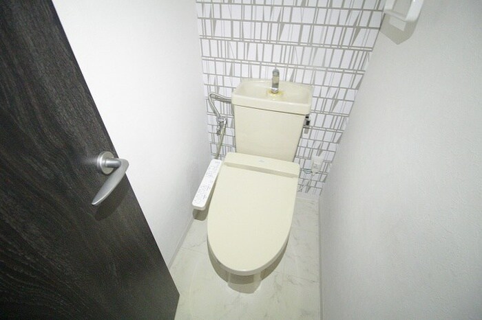 物件内観写真15　(トイレ)