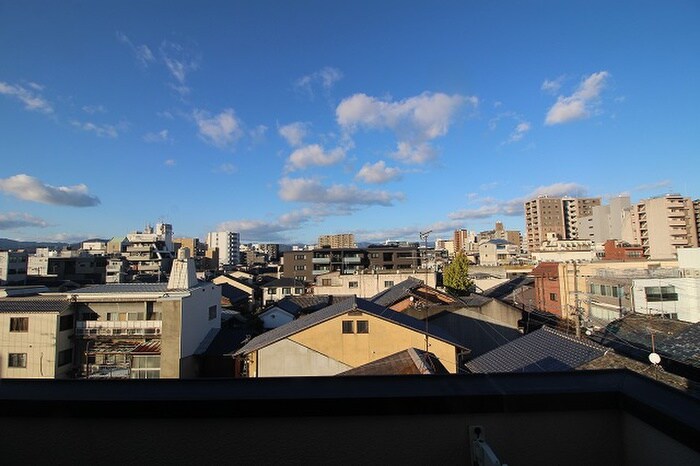 物件内観写真19　(室内からの展望)