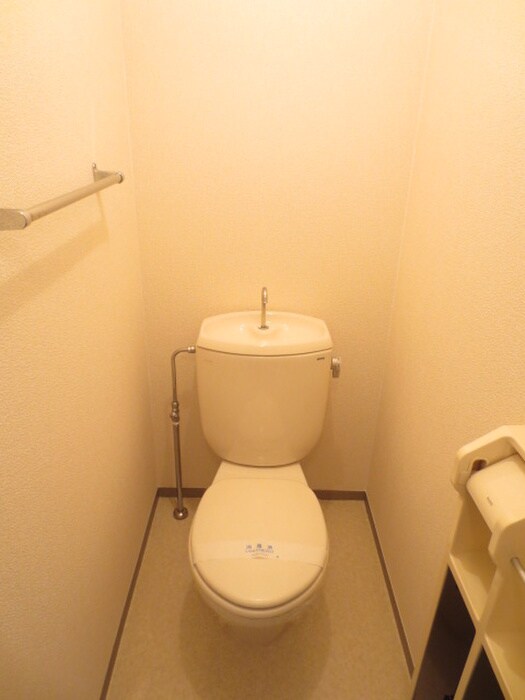 物件内観写真14　(トイレ)