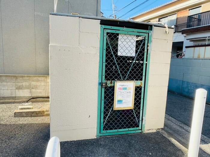 共立マンション小松里の建物設備