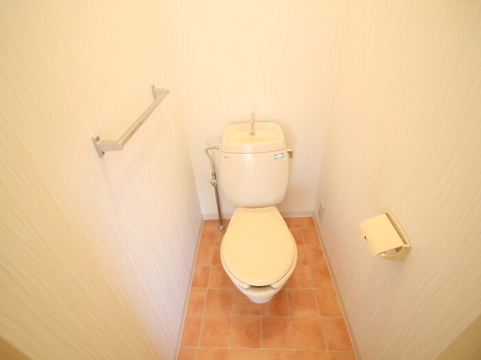 物件内観写真15　(トイレ)