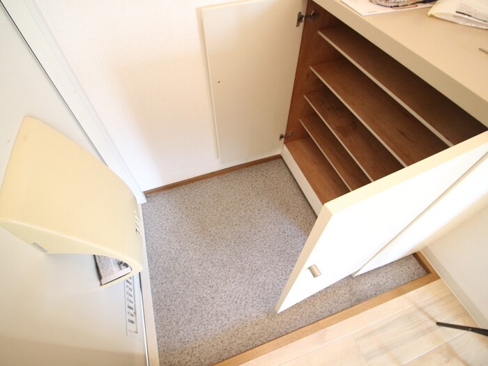 物件内観写真17　(靴箱)