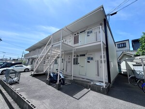 前川コ－ポ外観写真